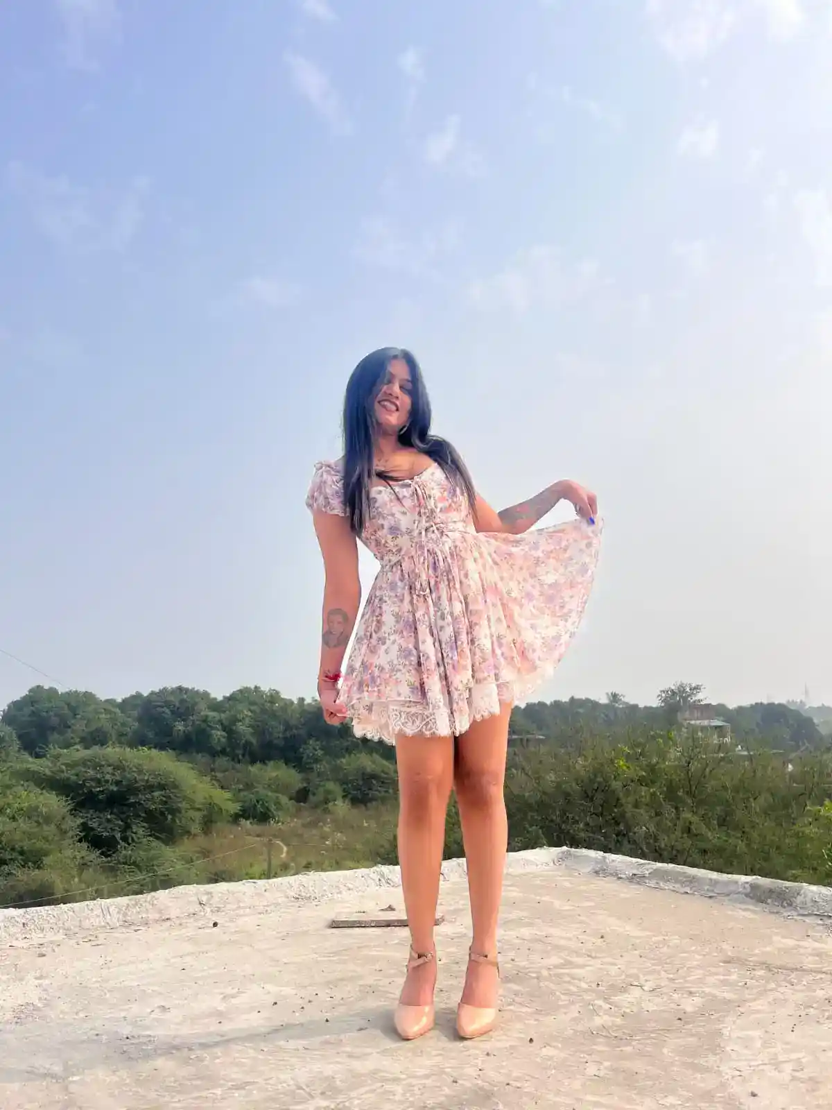 Delhi Escort in hotel